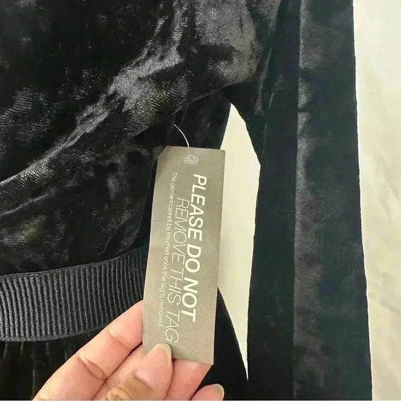 NWT New York & Company Eva Mendes Black Velvet Faux Wrap Dress Size XS/Small New - Picture 7 of 14